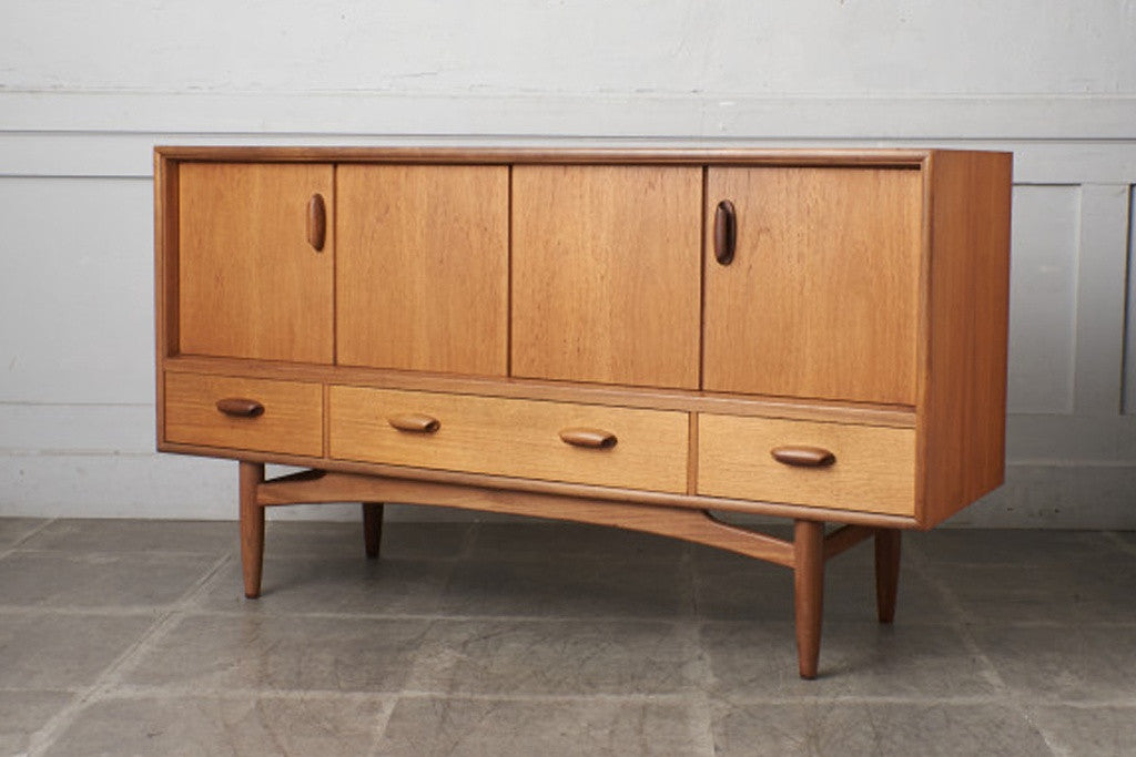 かつおぶし　Gplan G-plan Brasilia Sideboard (4057) – camori ヴィンテージ家具・北欧