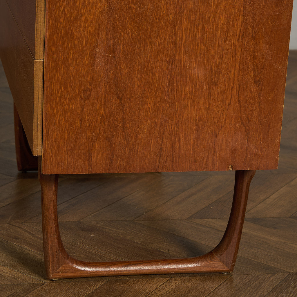 英国 ヴィンテージ 6段 チェスト