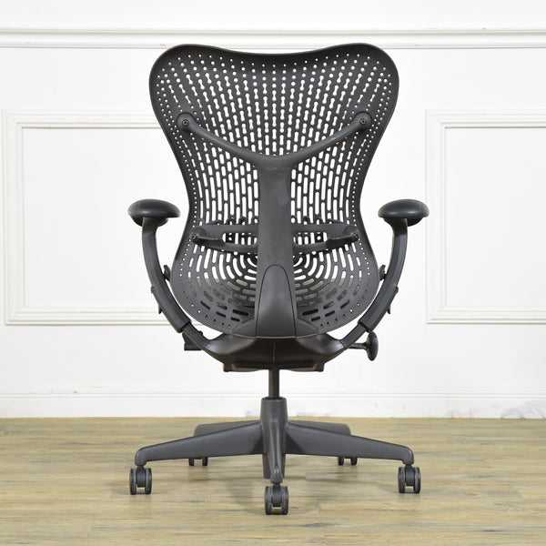 Herman Miller ミラチェア