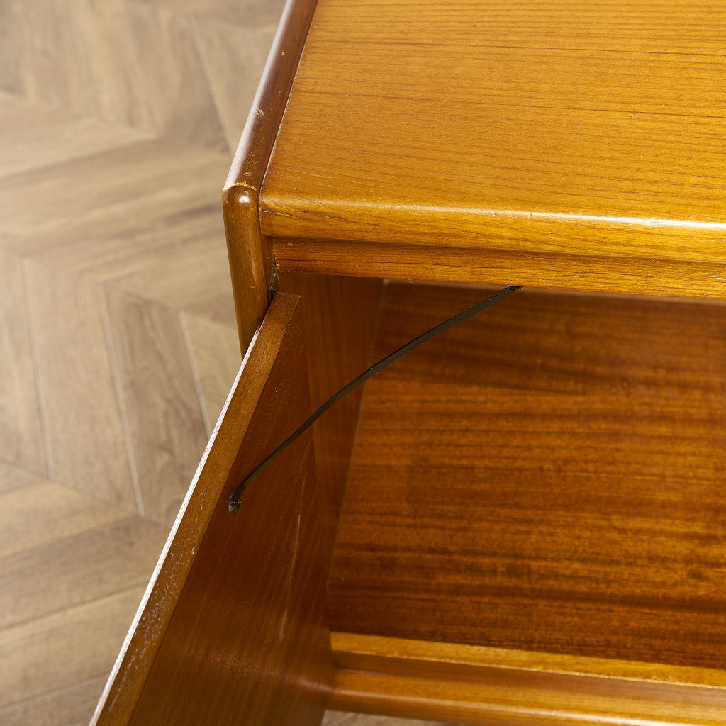 ヴィンテージ サイドボード