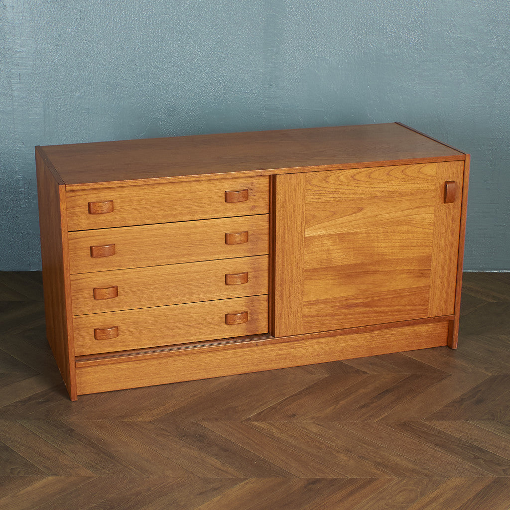 DOMINO Mobler/北欧ヴィンテージ デンマークサイドボード