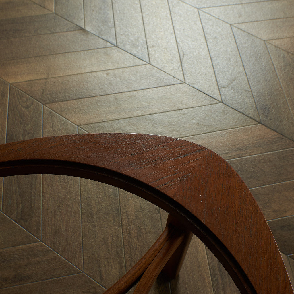 ヴィンテージ トライアングル ガラストップテーブル