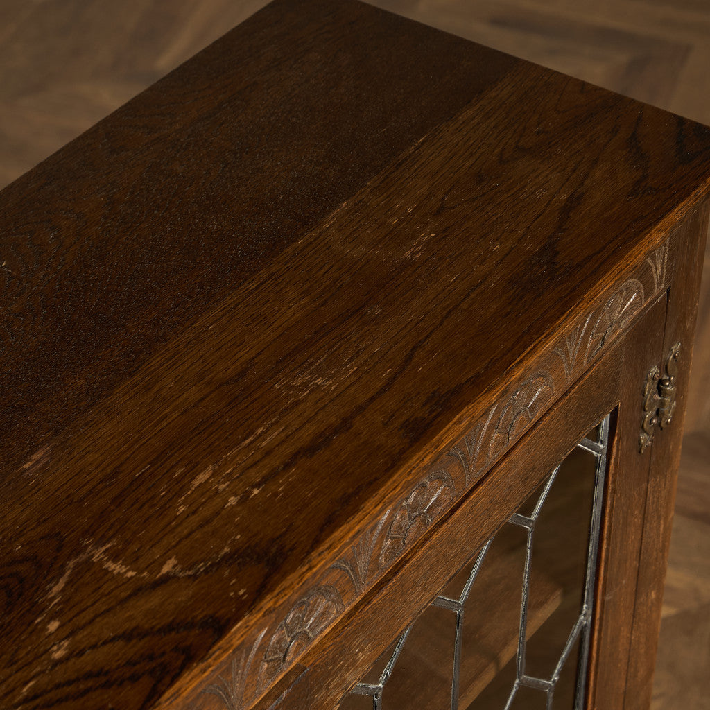 ガラス キャビネット