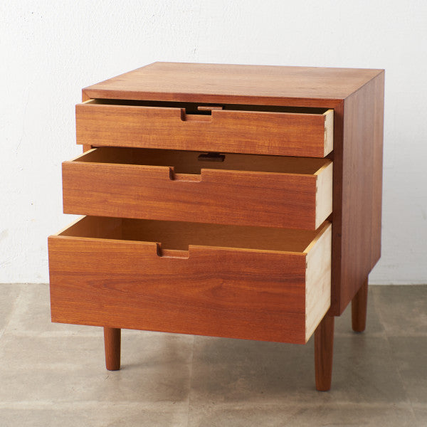 デンマーク製 ヴィンテージ スモールチェスト