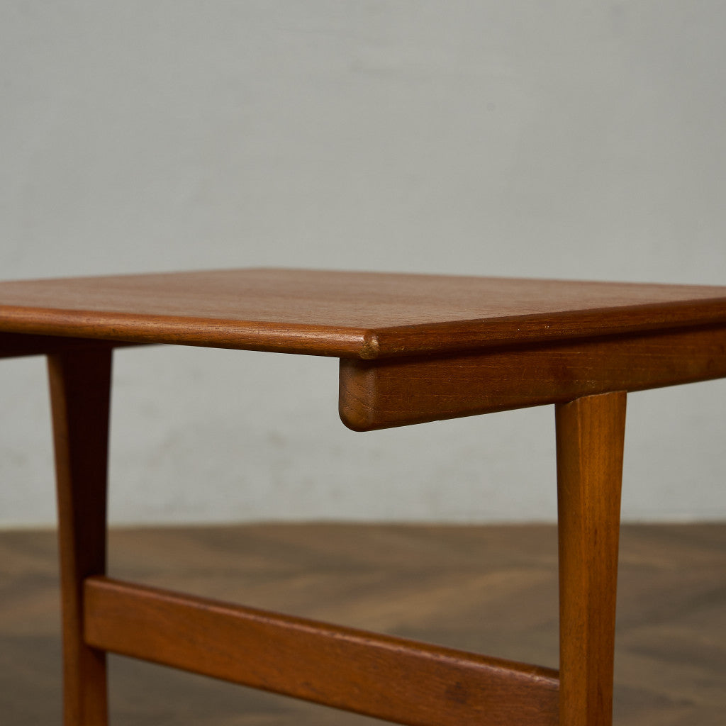 デンマークヴィンテージ ネストテーブル