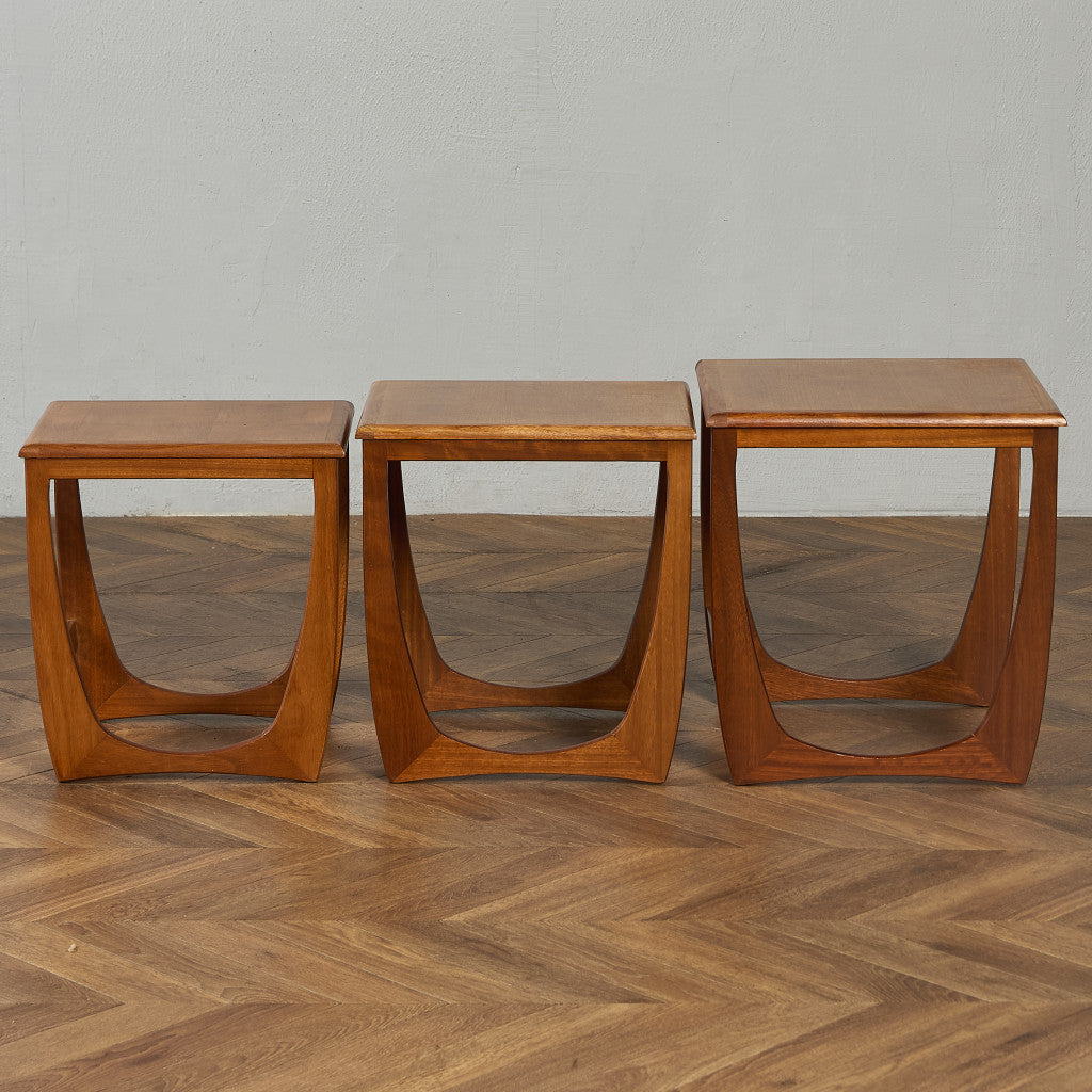 SUNELM ヴィンテージ ネストテーブル