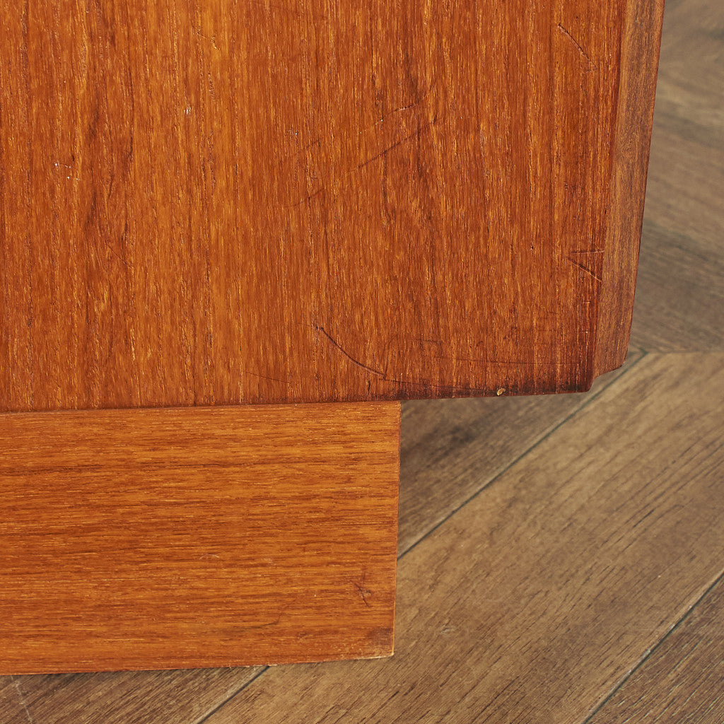 Form FIVE 4段ワイドチェスト