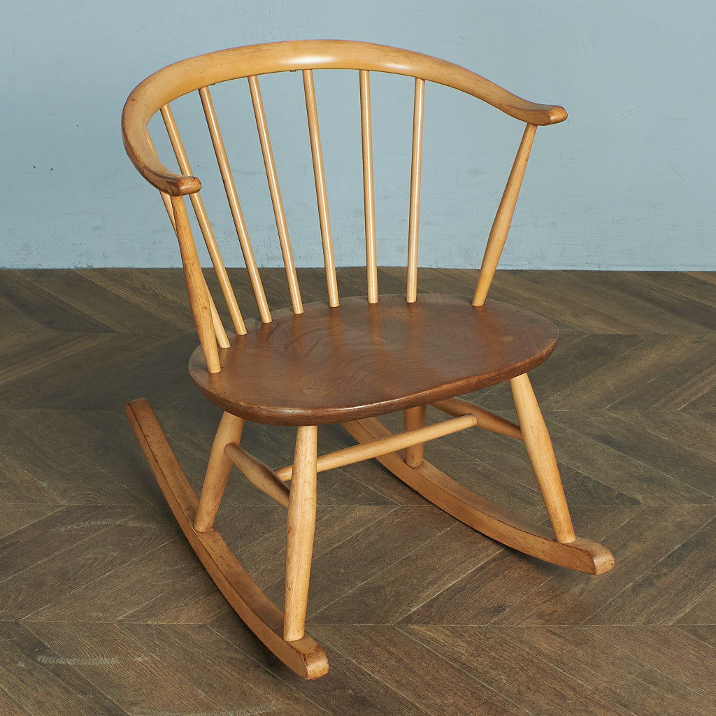 アーコール ERCOL ヴィンテージ スモーカーズ ロッキングチェア / ブルーラベル #77437 – camori  ヴィンテージ家具・北欧インテリアの通販サイト