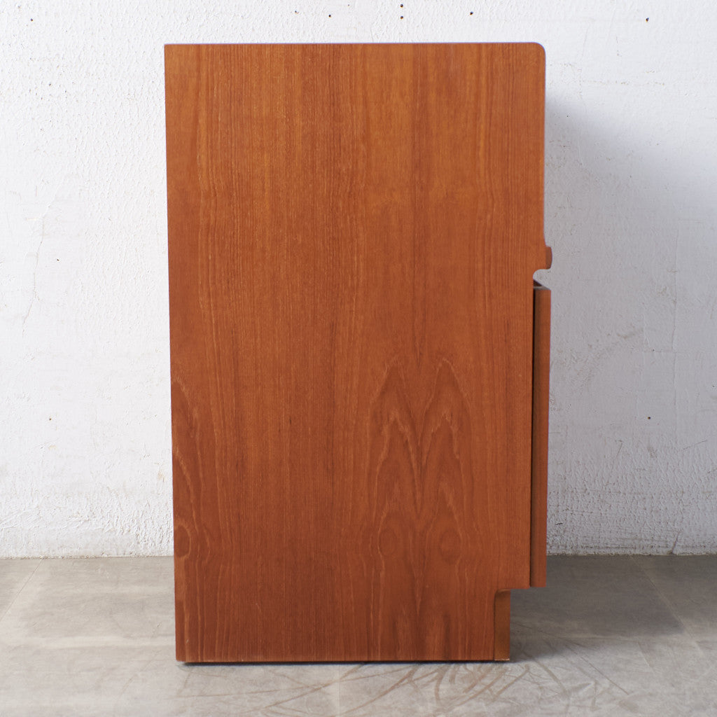 十字扉 ヴィンテージ スモールキャビネット