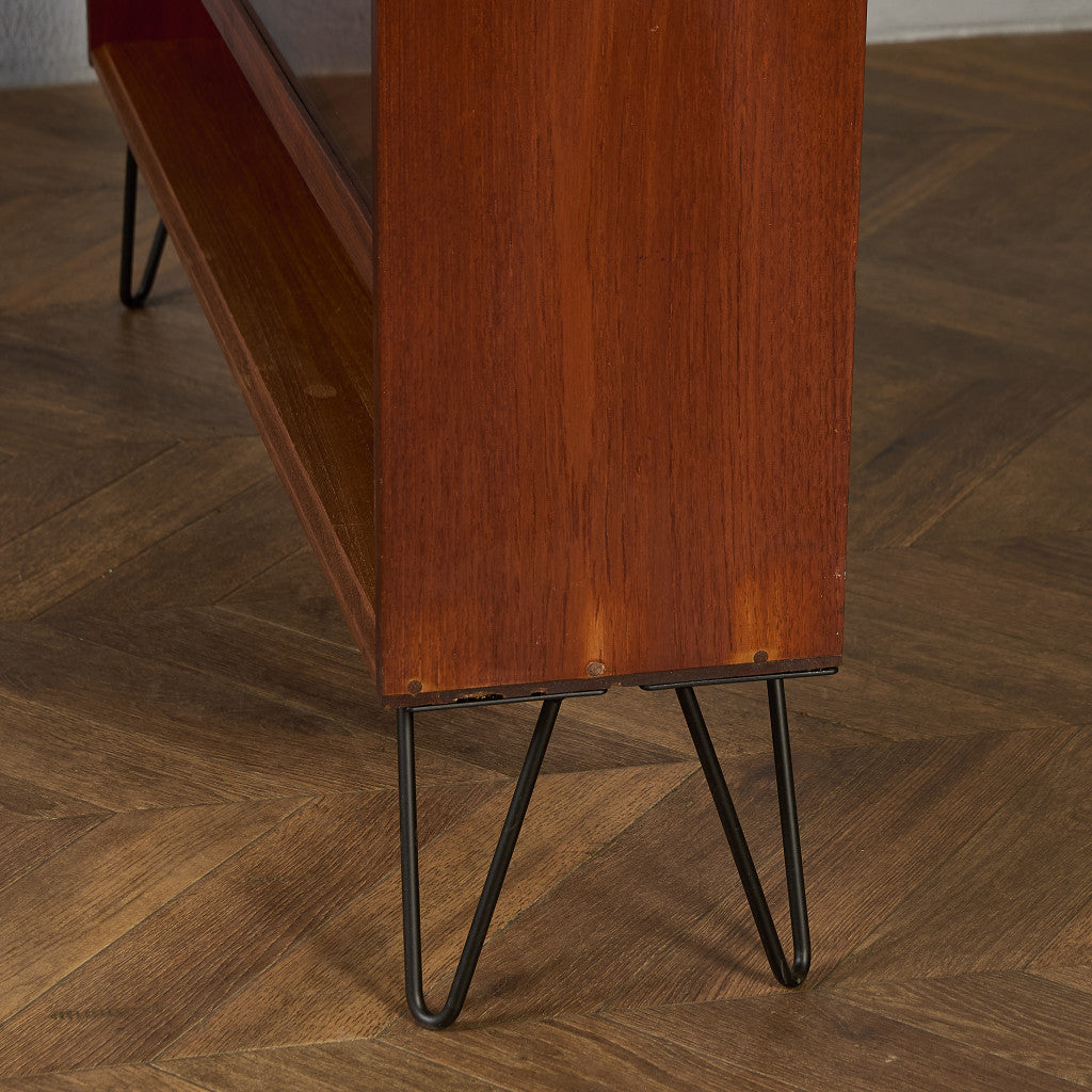 英国 ヴィンテージ ガラス キャビネット カスタム アイアン ヘアピンレッグ