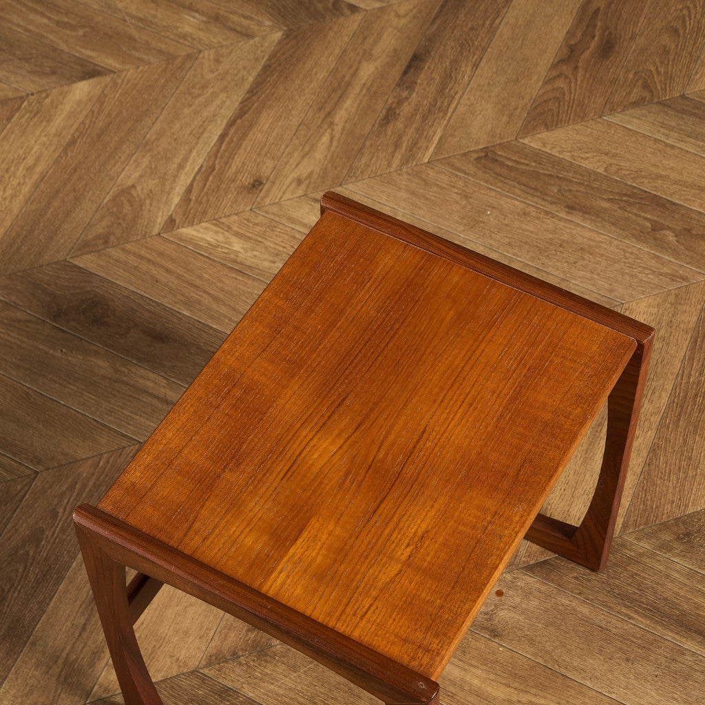 Quadrille ヴィンテージ ネストテーブル