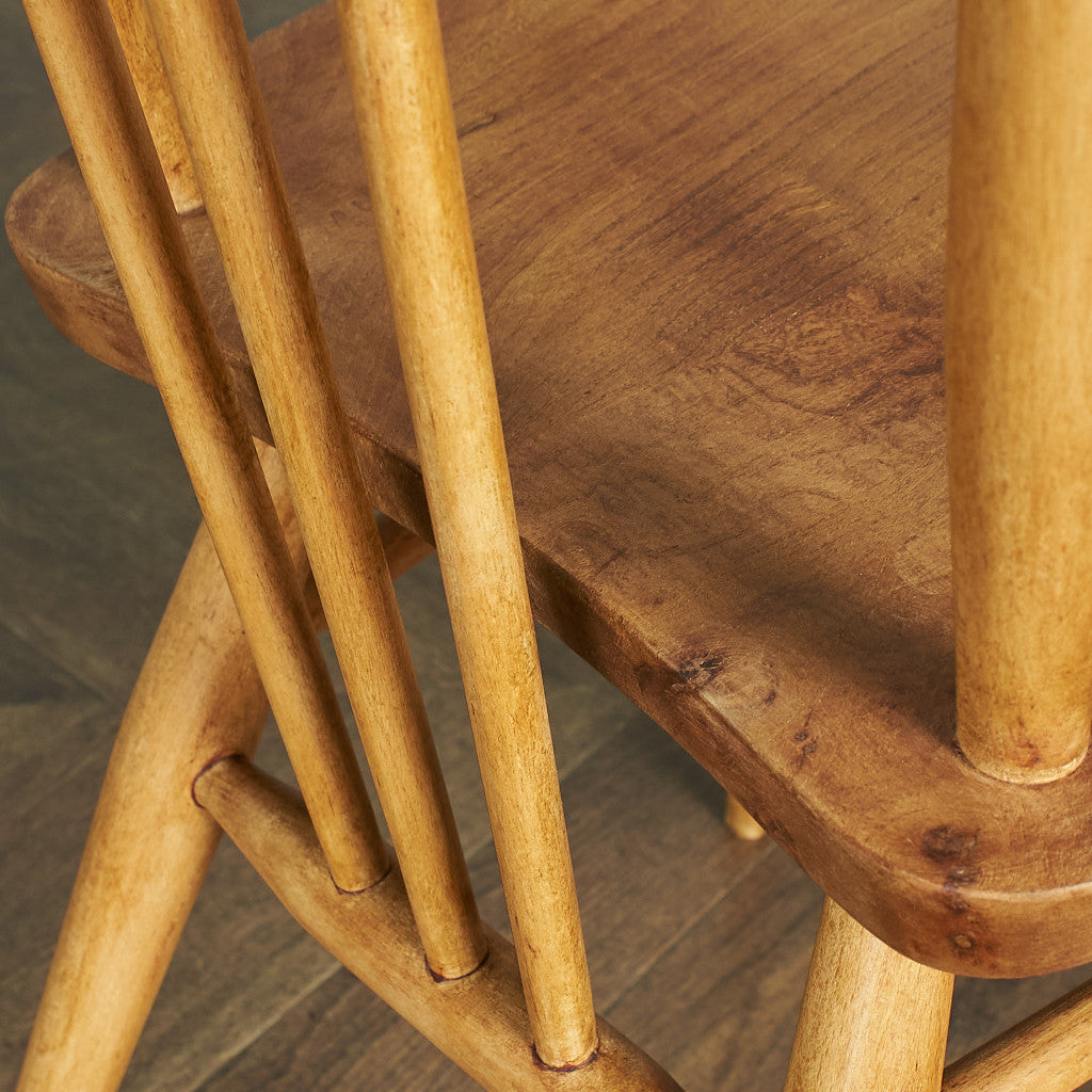 スティックバックチェア