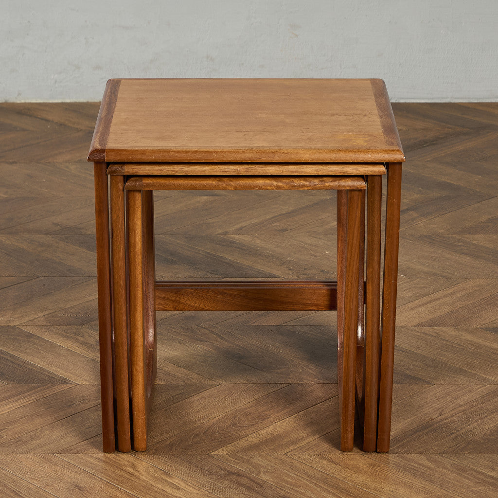 SUNELM ヴィンテージ ネストテーブル