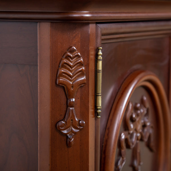 Lynn Hollyn AVボード