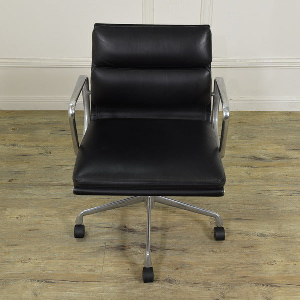 イームズソフトパッドグループ マネジメントチェア