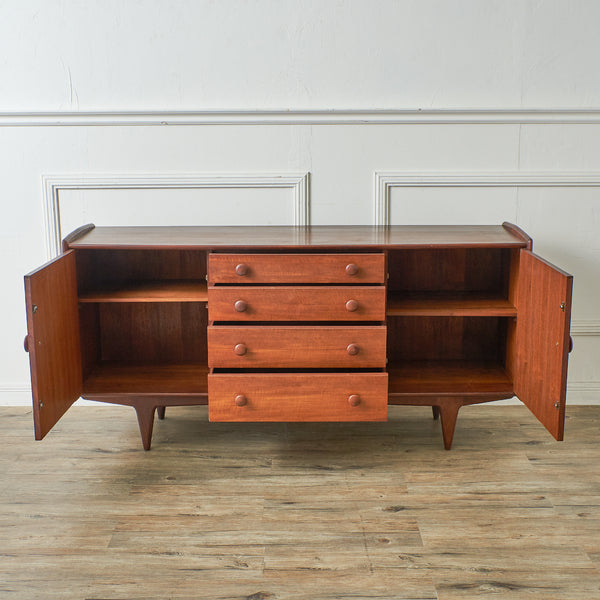 Younger サイドボード