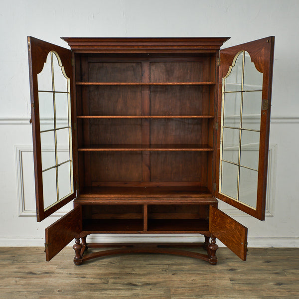 英国アンティーク ディスプレイキャビネット
