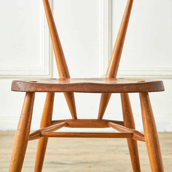 スタッキングチェア