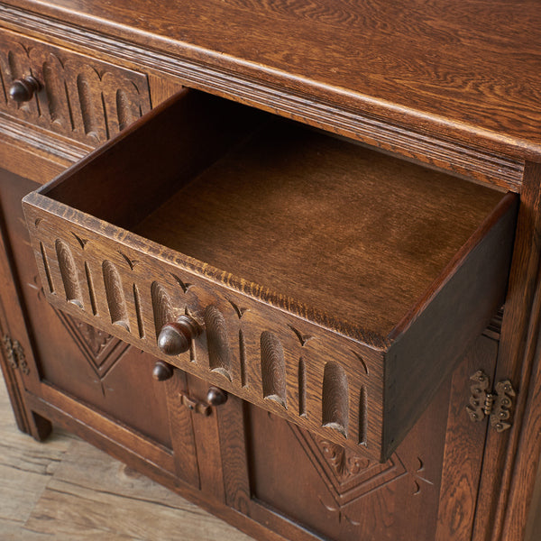 Jaycee Furniture ウェルシュドレッサー