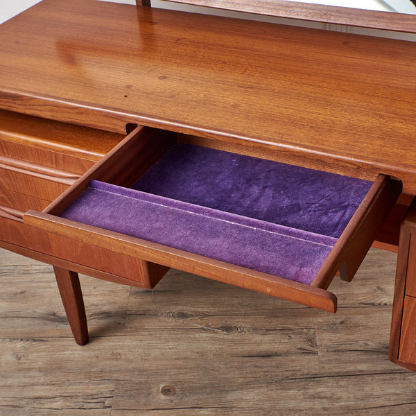 ニューフレスコ ドレッシングデスク (2300)