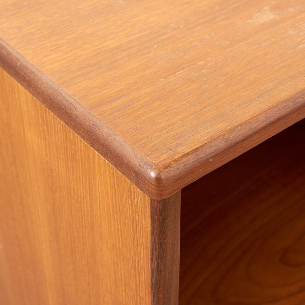 Fresco ナイトテーブル