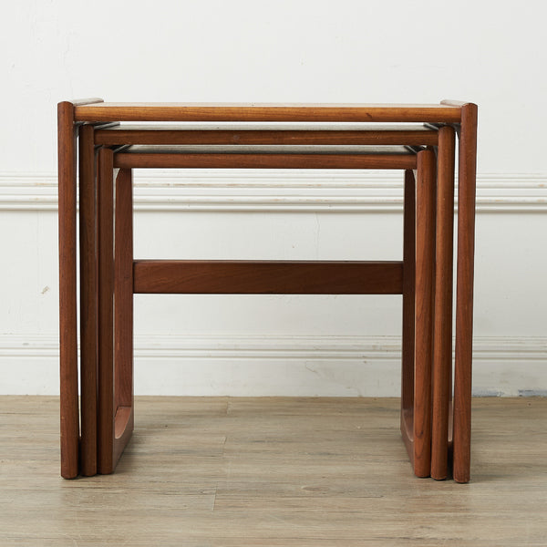 Quadrille ネストテーブル