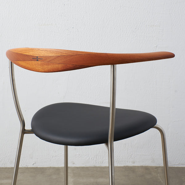 pp701 アームチェア (マホガニー・オイル仕上げ)