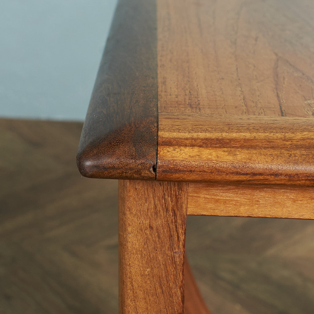 Astro ネストコーヒーテーブル