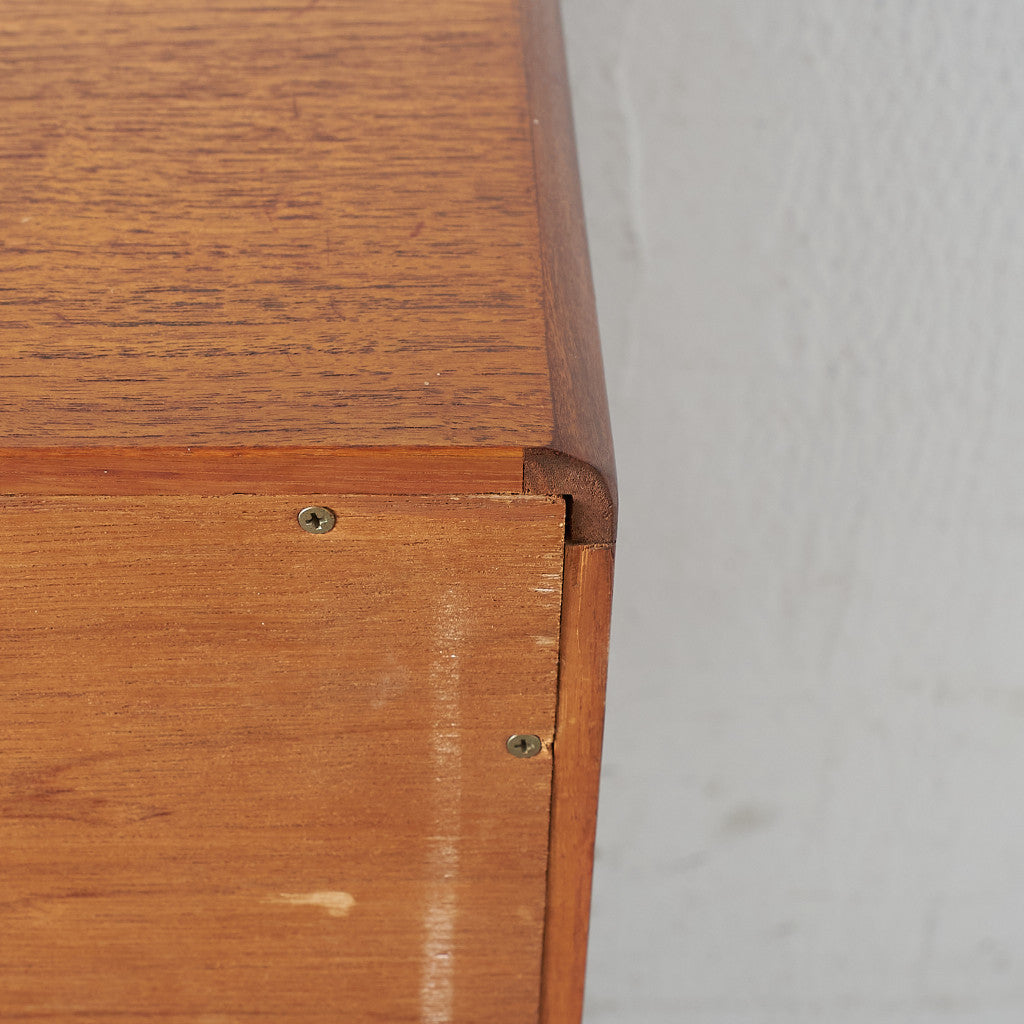 Fresco 脚付きサイドボード (4072)