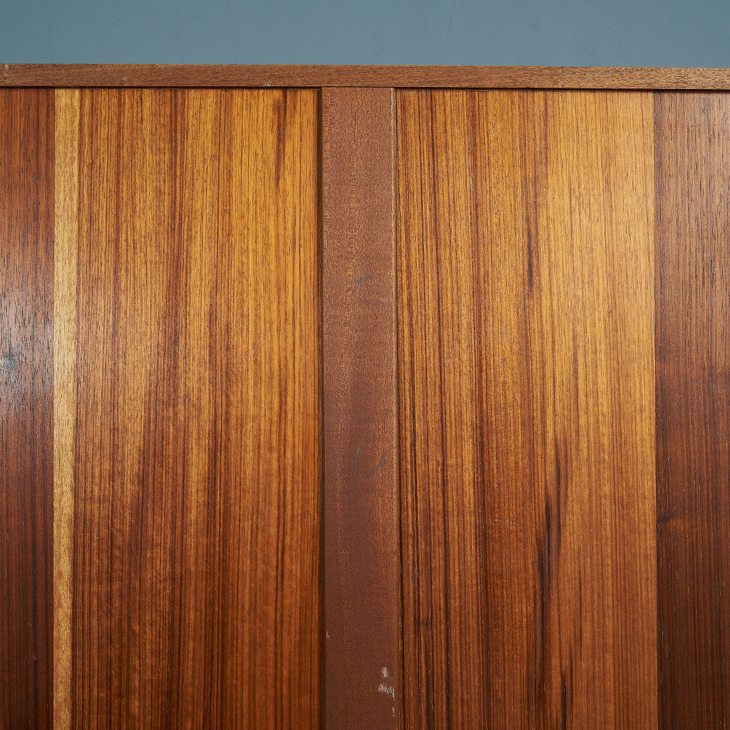 Tola&black 3ドア ワードローブ