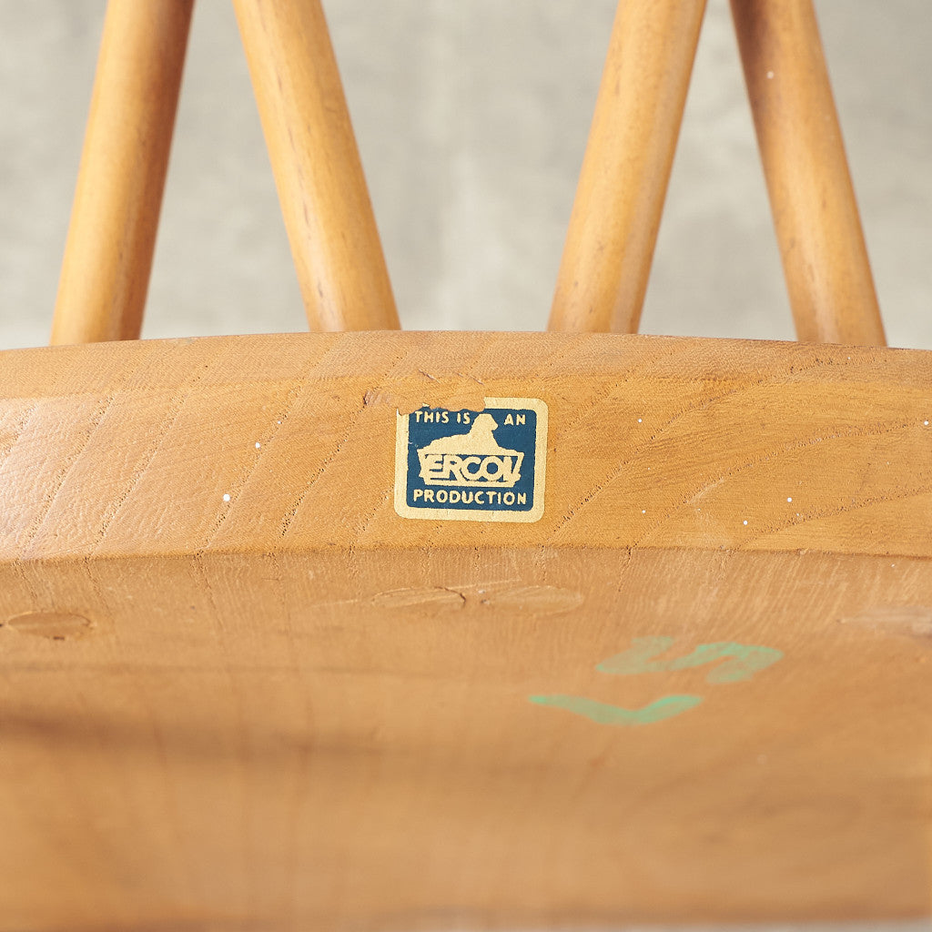 X型貫 ヴァイオリンシェイプ座面 ラティスドチェア