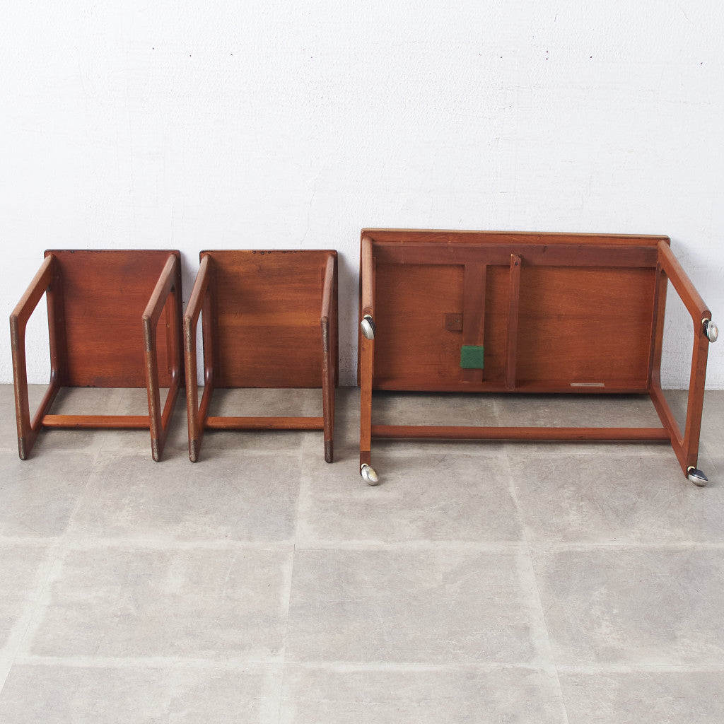 拡張式天板付き ヴィンテージ ネストテーブル