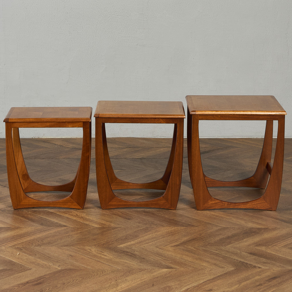 SUNELM ヴィンテージ ネストテーブル