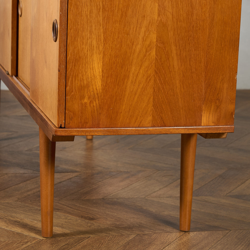 イギリス ヴィンテージ サイドボード