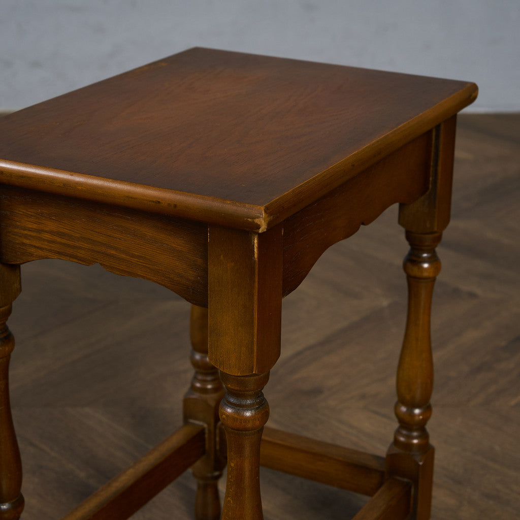 英国 クラシック オーク材 ネストテーブル