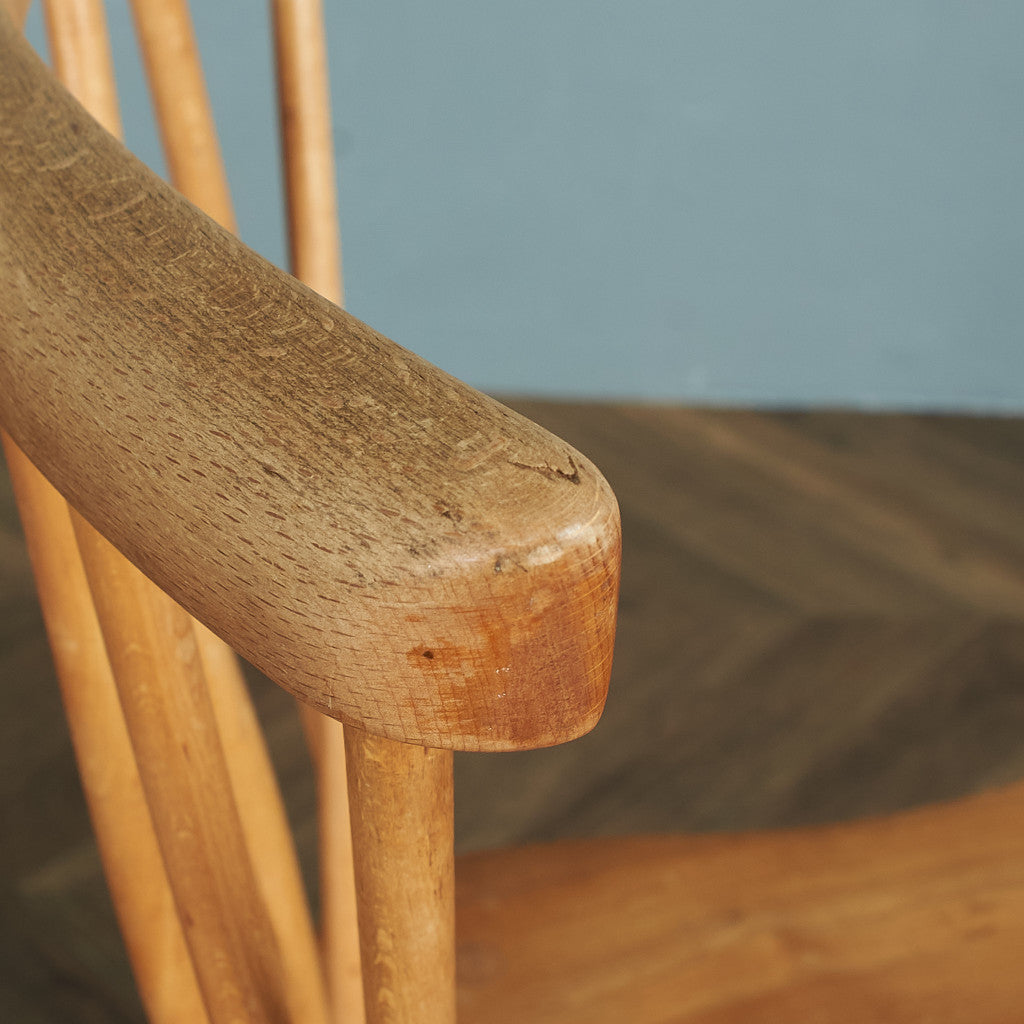 X型貫 ヴァイオリンシェイプ座面 ラティスドチェア