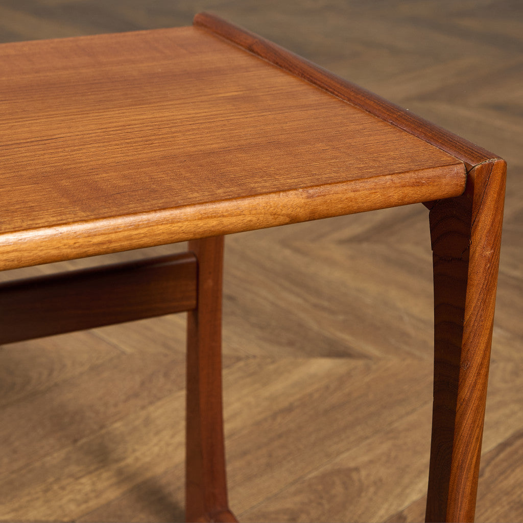 Quadrille ヴィンテージ ネストテーブル