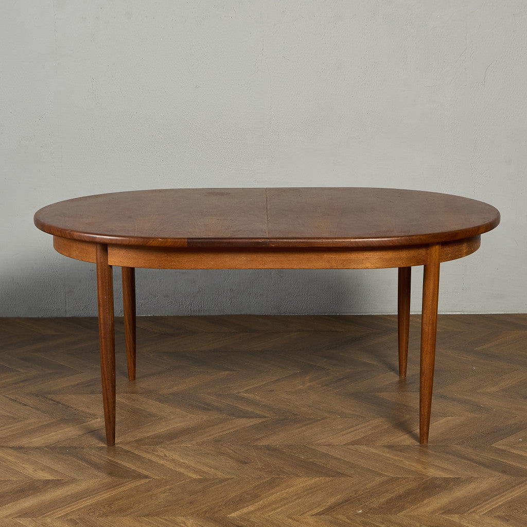 ヴィンテージ エクステンション オーバルダイニングテーブル