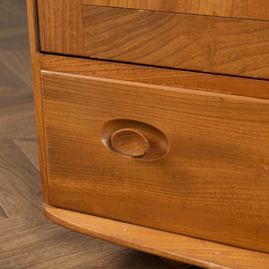 ウィンザー サイドボード