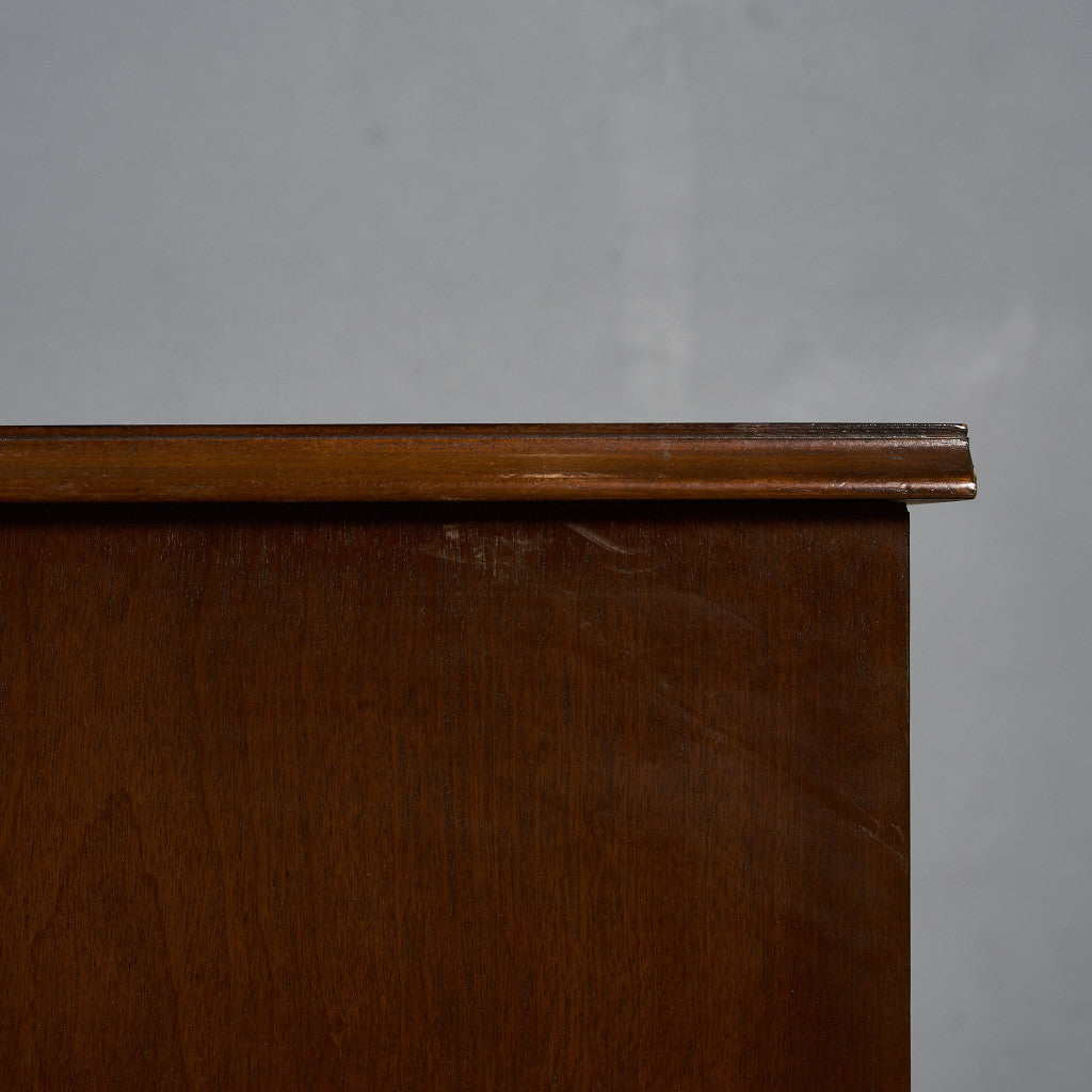 サイドチェスト