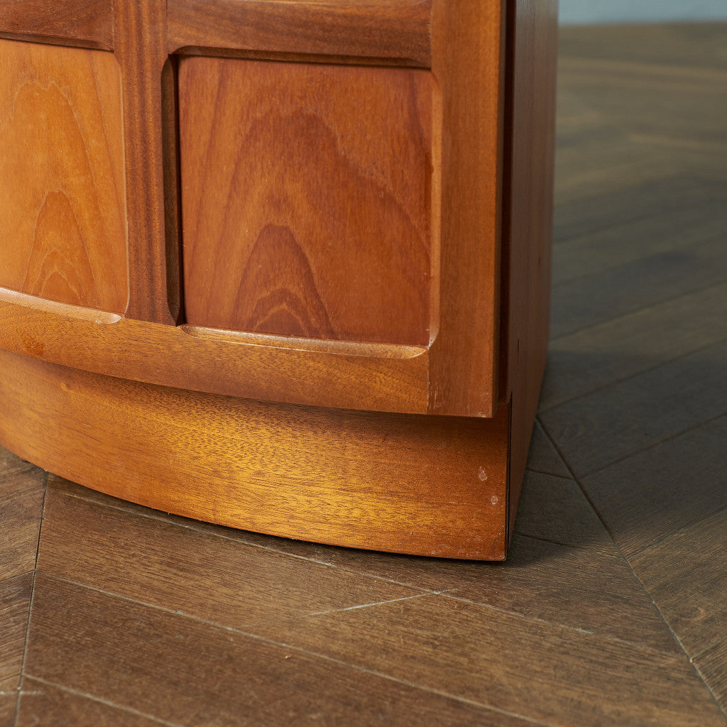 十字扉 ヴィンテージ トールコーナーキャビネット