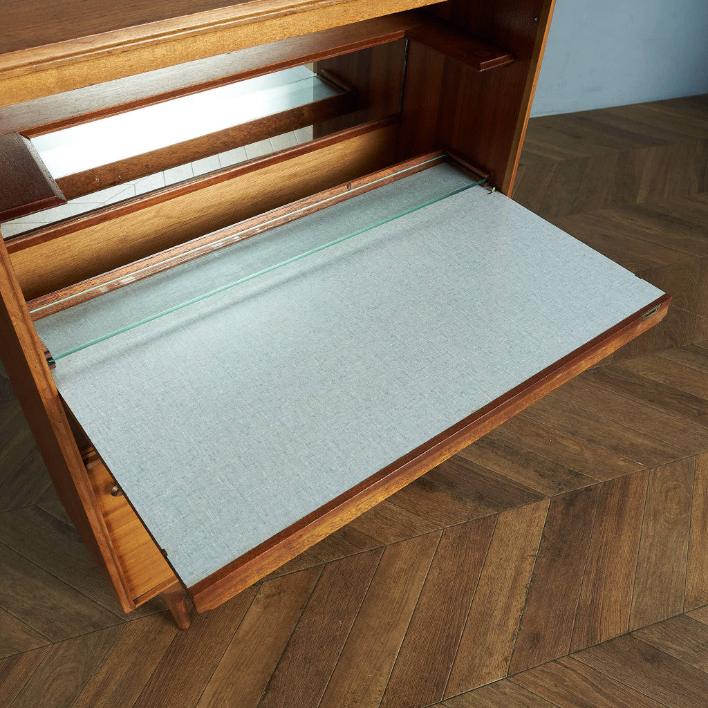ビーバー&タプレイ BEAVER&TAPLEY MULTI-WIDTH ヴィンテージ カクテルキャビネット #83882