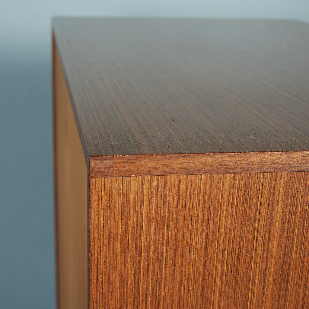 ヴィンテージ ワードローブ