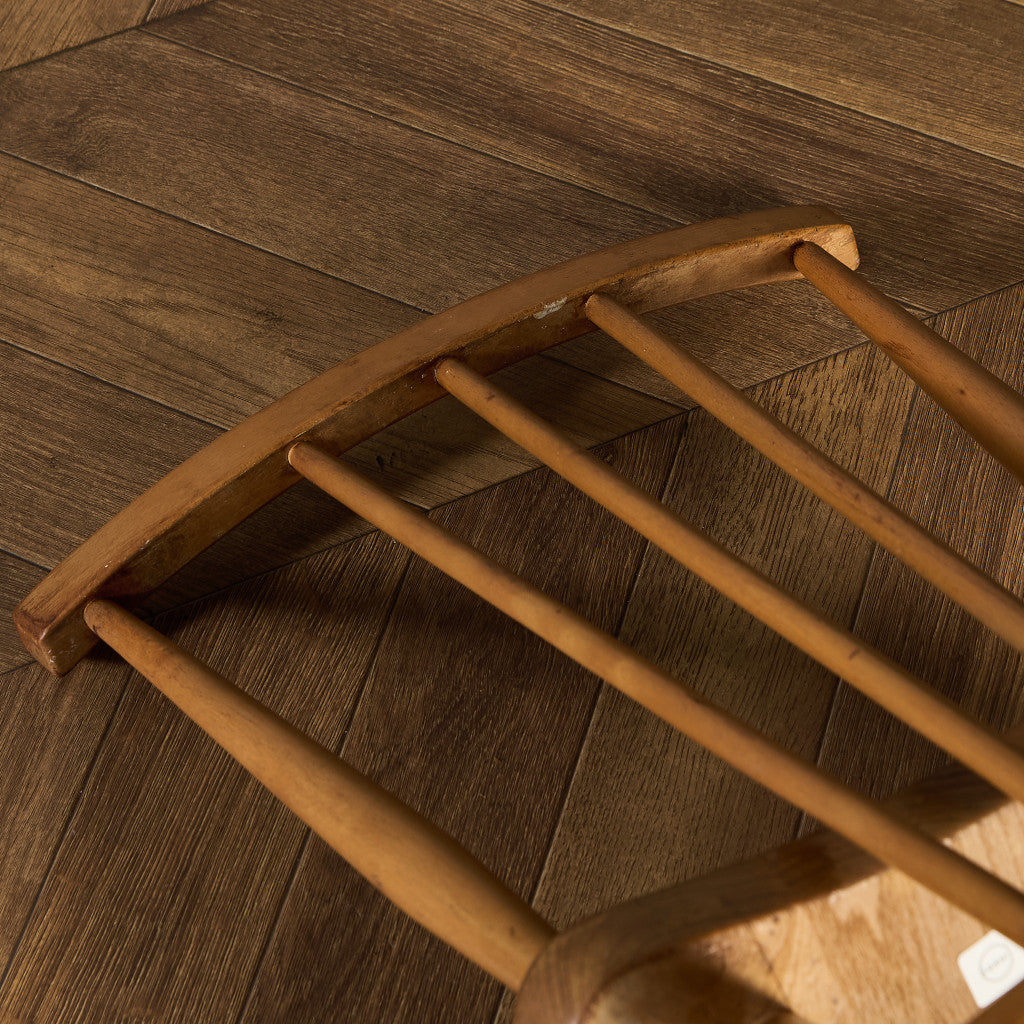 スティックバックチェア