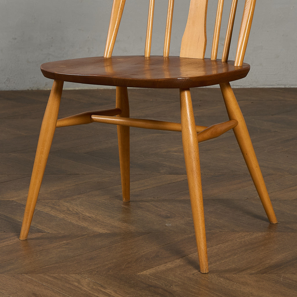 スワンバックチェア ラウンドゴールドラベル