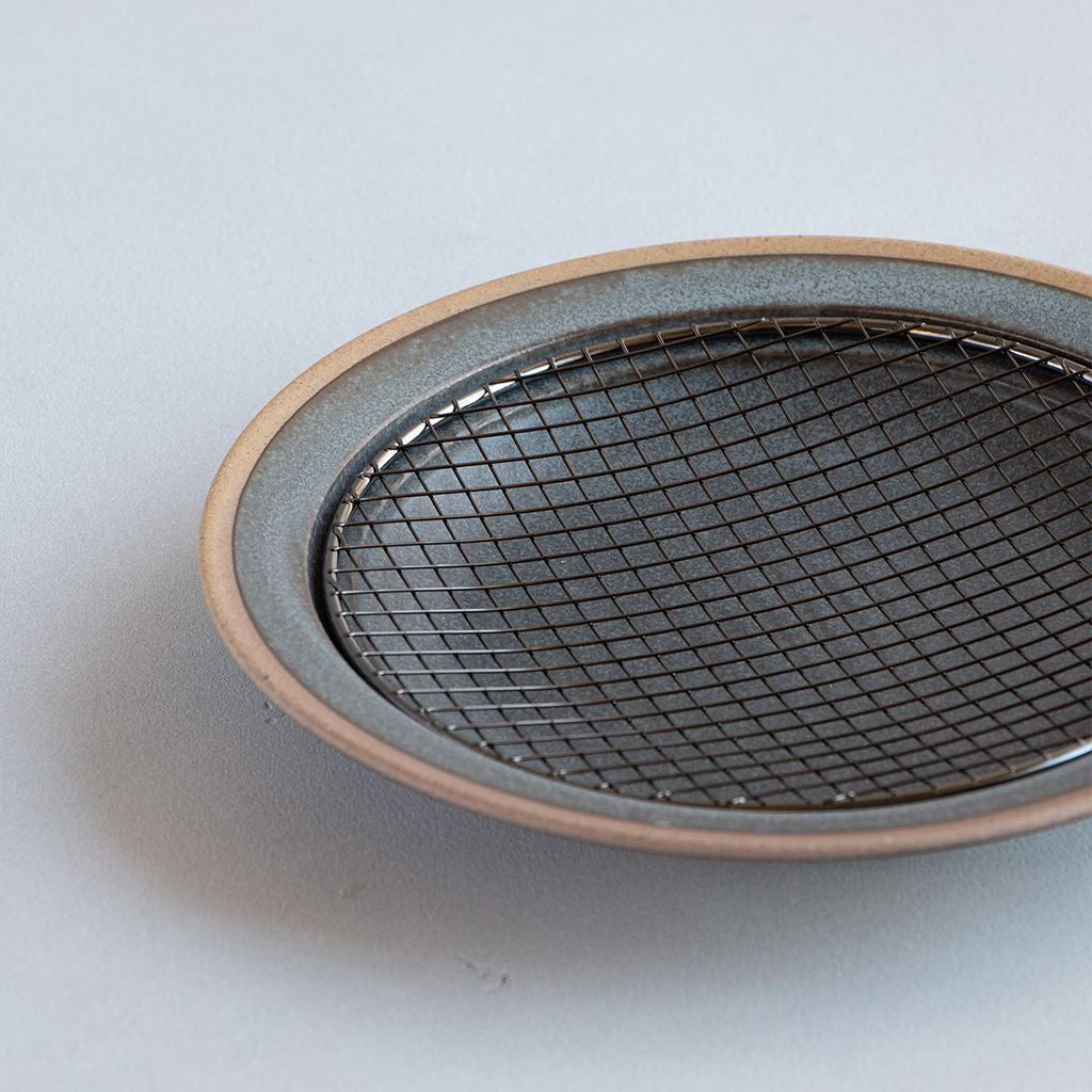 amime プレートS / GRAY 黒酸化網