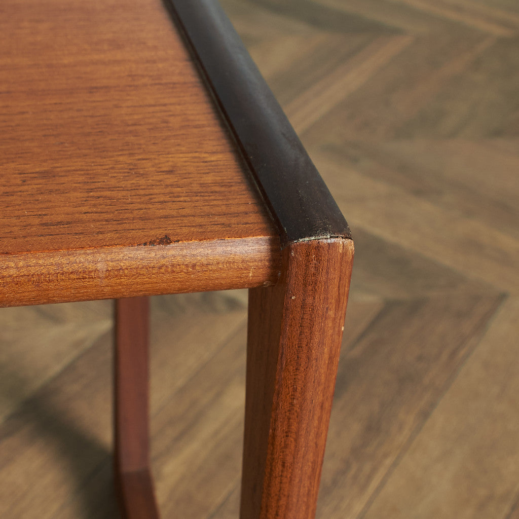 Quadrille ヴィンテージ ネストテーブル