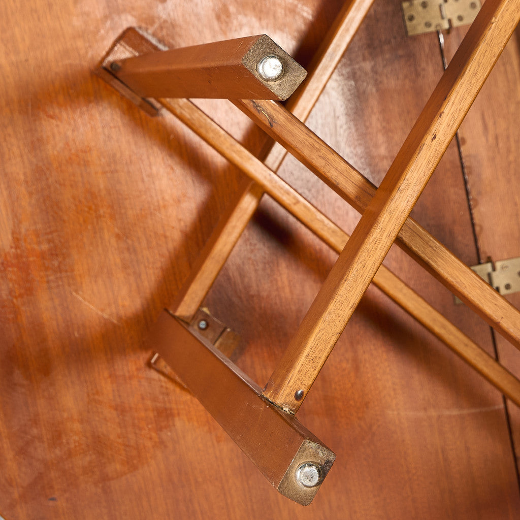 ドロップリーフゲートレッグテーブル