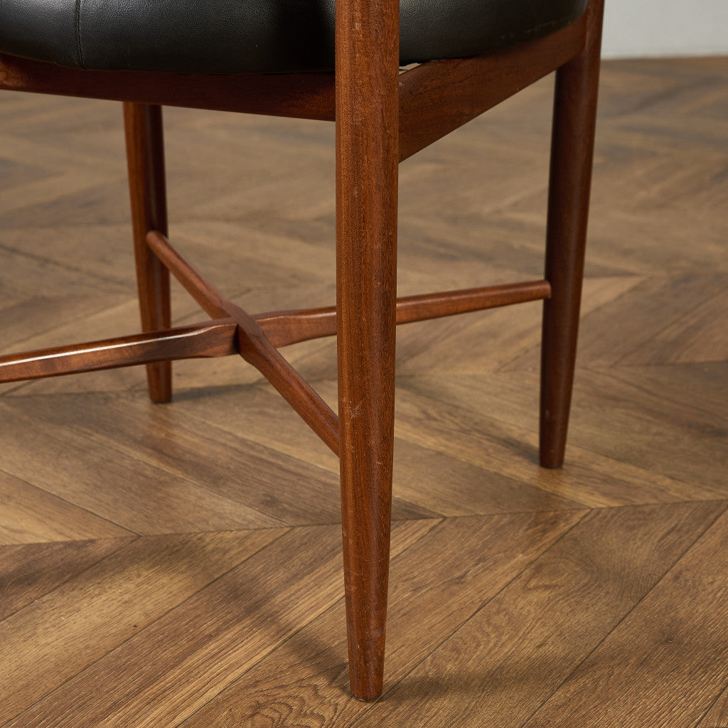 サーキュラーチェア