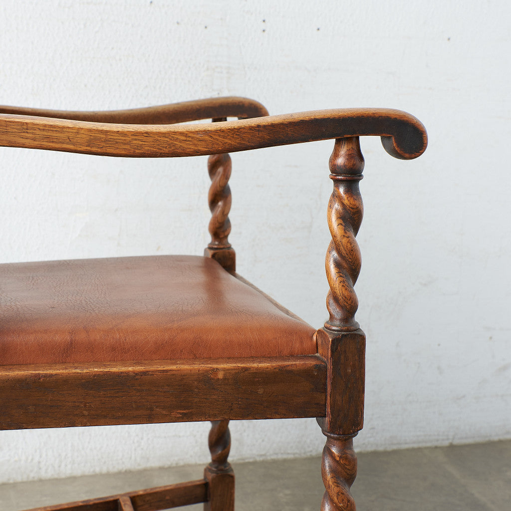 英国アンティーク ジャコビアン様式 アームチェア